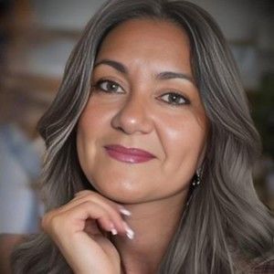 Meet your Posher, Carmen julia